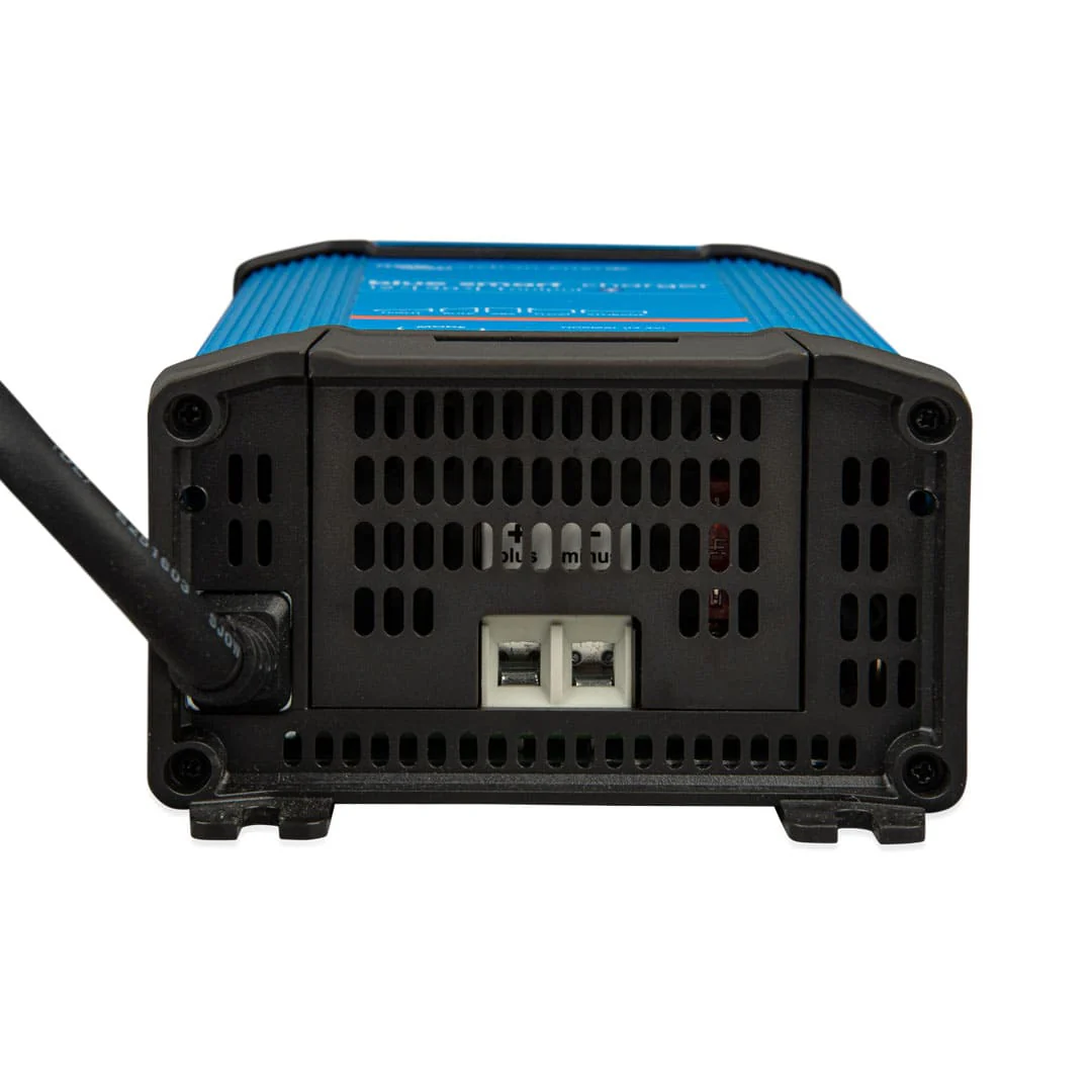 Victron Blue Smart IP22 Charger 24/16 (1) 230V AU/NZ - BPC241647012 - Image 3